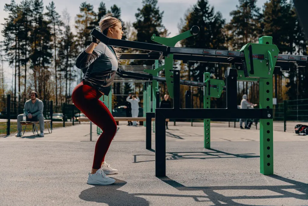 Outdoor gym usage tracking